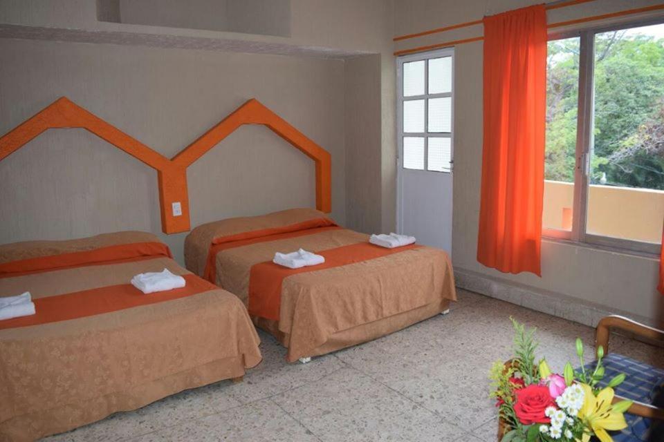 Hotel Lupita Acapulco Extérieur photo